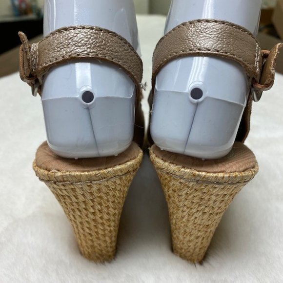 BOC Born Leather Floral Peep Toe Slingback Wedge Espadrilles Sandals,‎ size 7 - Picture 9 of 12